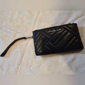 MICHAEL KORS Black Quilted Leather Wristlet Clutch with Detachable Strap